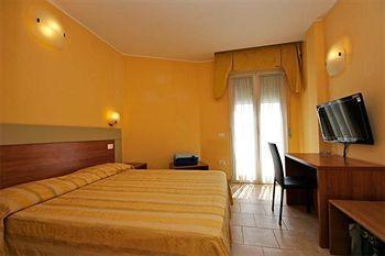 Hotel Aragosta 3*